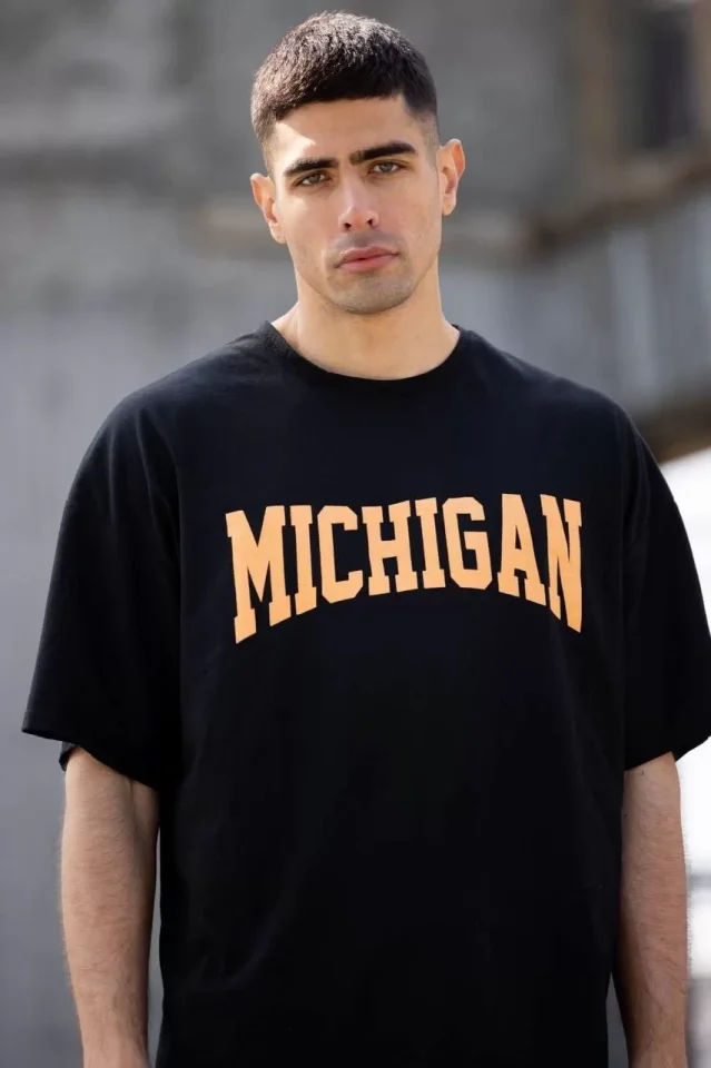 Camiseta Comus